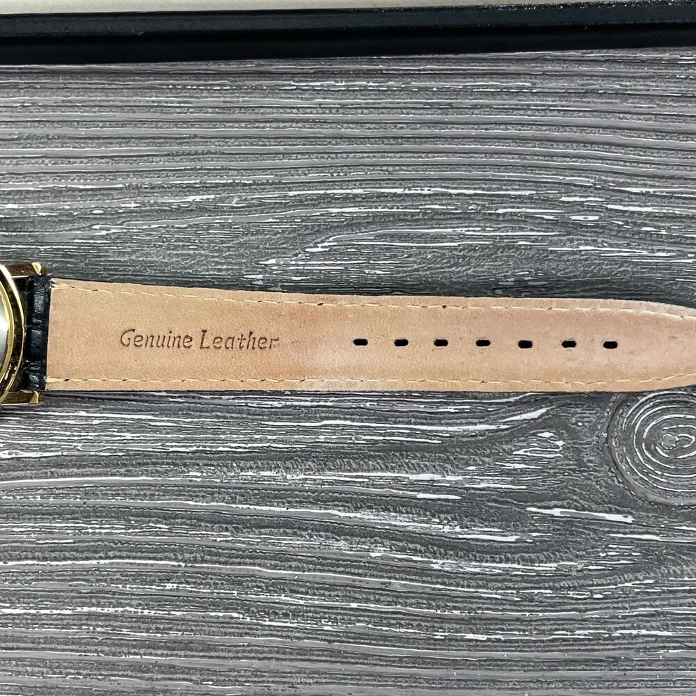 Vintage Disney Watch 40 Years of Adventure Disneyland Castle Limited 1625/2000 - Picture 7 of 12